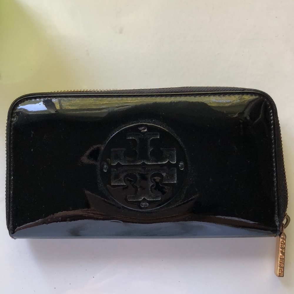 Tory Burch wallet